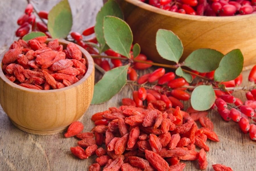 Câu kỷ tử đỏ