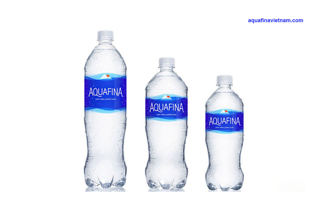 Nên chọn mua nước tinh khiết Aquafina hay Unitech?