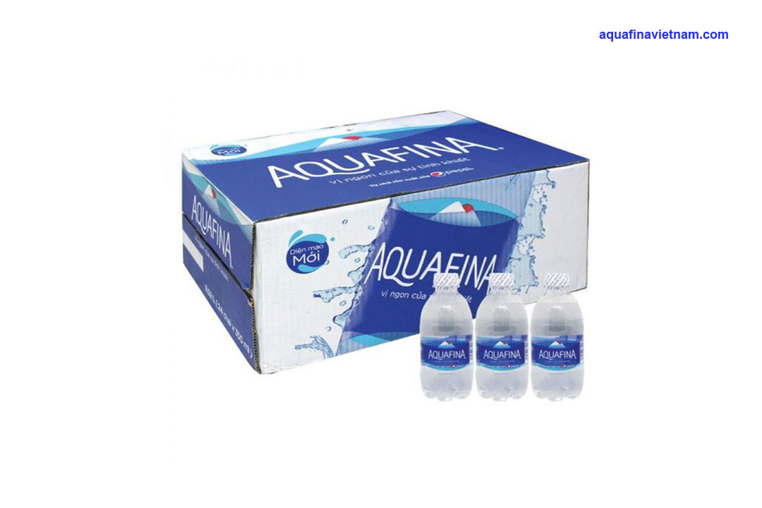 nuoc-aquafina-chai-350ml Nên chọn mua nước tinh khiết Aquafina hay Top?