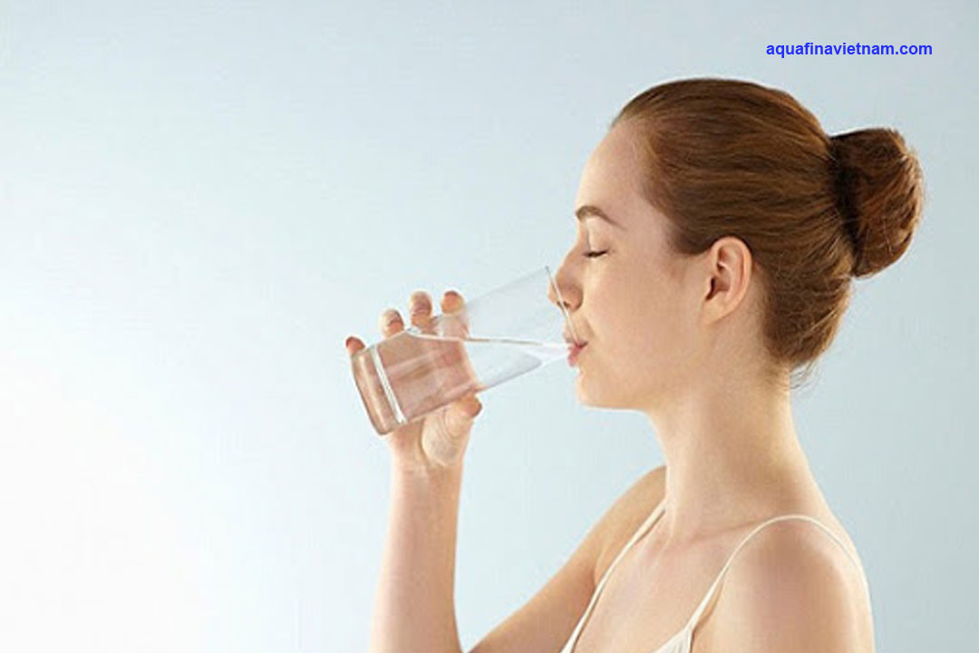 Nước tinh khiết Aquafina và Freshplus Water có gì khác biệt?