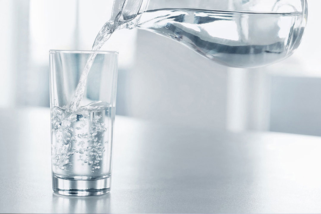 nuoc-uong-8-1 Để gan và thận khỏe mạnh cần uống nước theo cách này