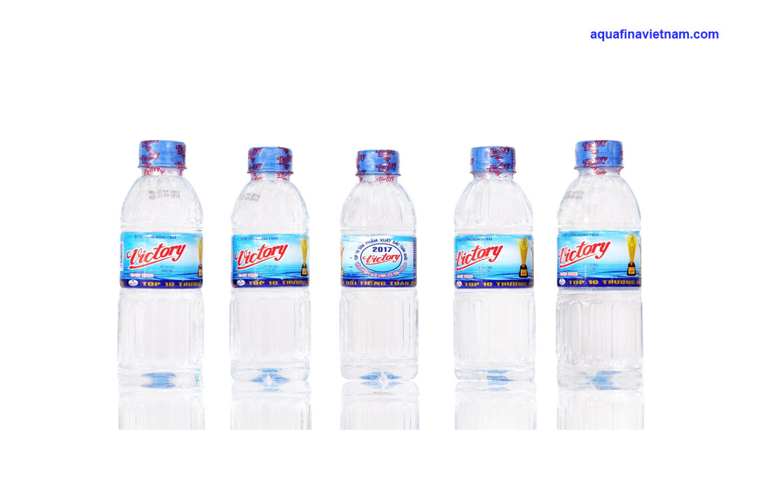 Khác biệt giữa nước tinh khiết Aquafina và Victory là gì?