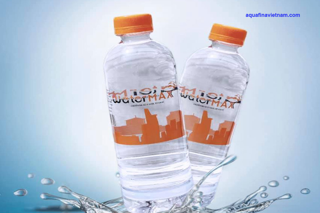 Nước tinh khiết Aquafina và Water Max khác biệt ra sao?
