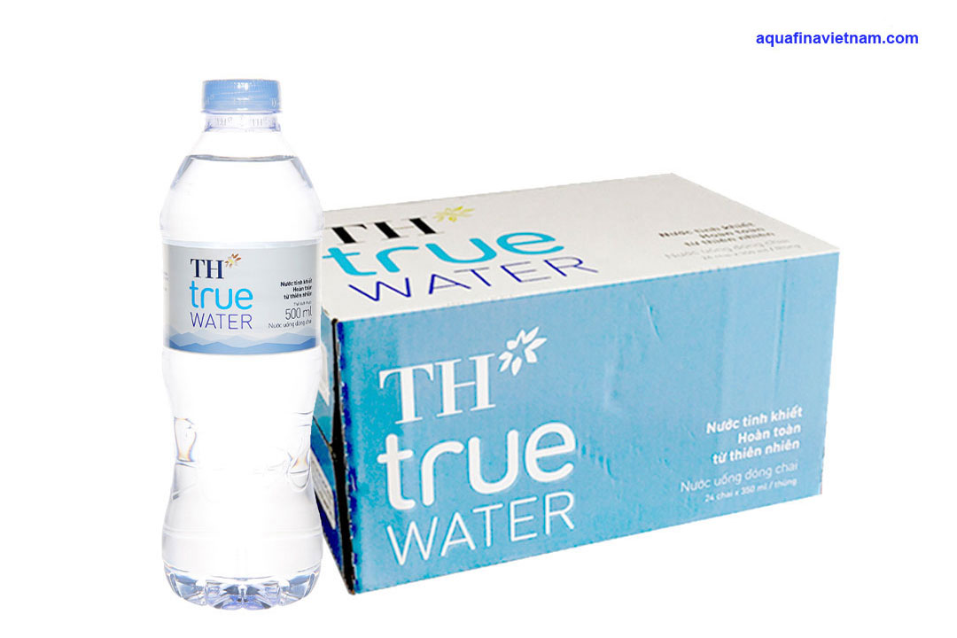 Nước tinh khiết Aquafina và TH True Water có gì khác biệt?